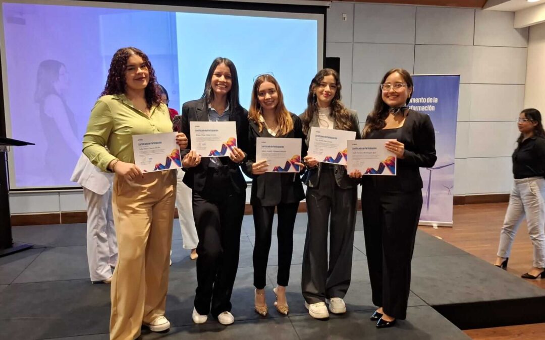 Estudiantes de Marketing y Publicidad culminan exitosamente el Business Women Leader Lab